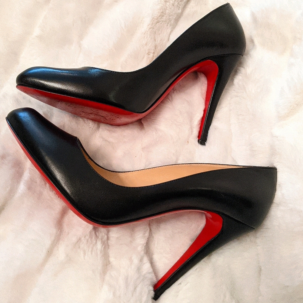 Christian Louboutin Black Pumps ❤️🐈‍⬛💋